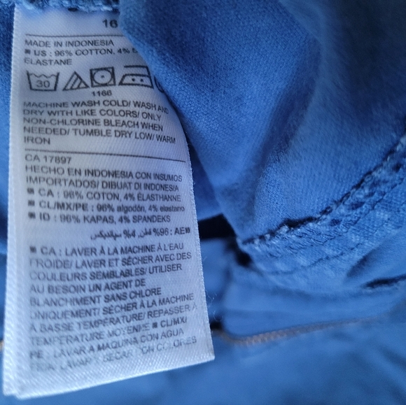 Old Navy Capri Pant| 16 - Picture 3 of 4